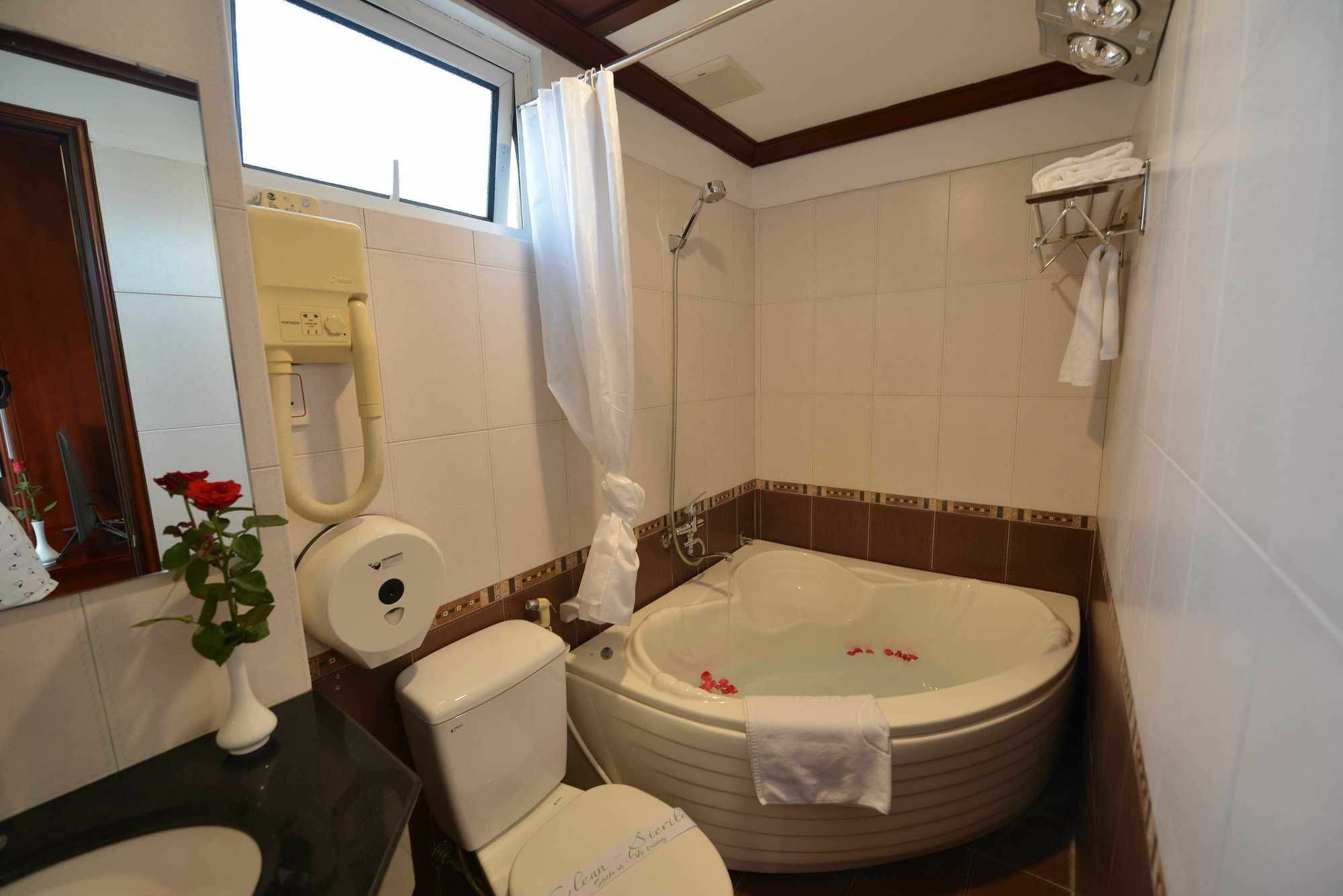 Blue Hanoi Inn Legend Hotel Eksteriør billede